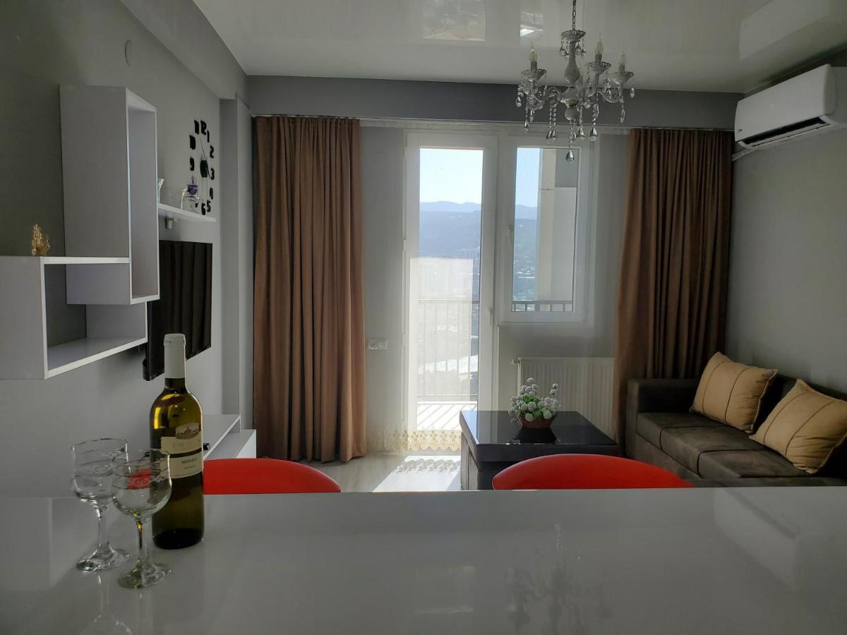 Cozy 1-Bedroom Unit In Tbilisi, With Amazing View Ngoại thất bức ảnh